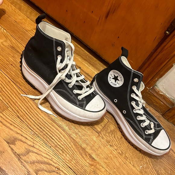 Converse Lug Sole Platforms in Black Size 7.5 - Picture 5 of 9